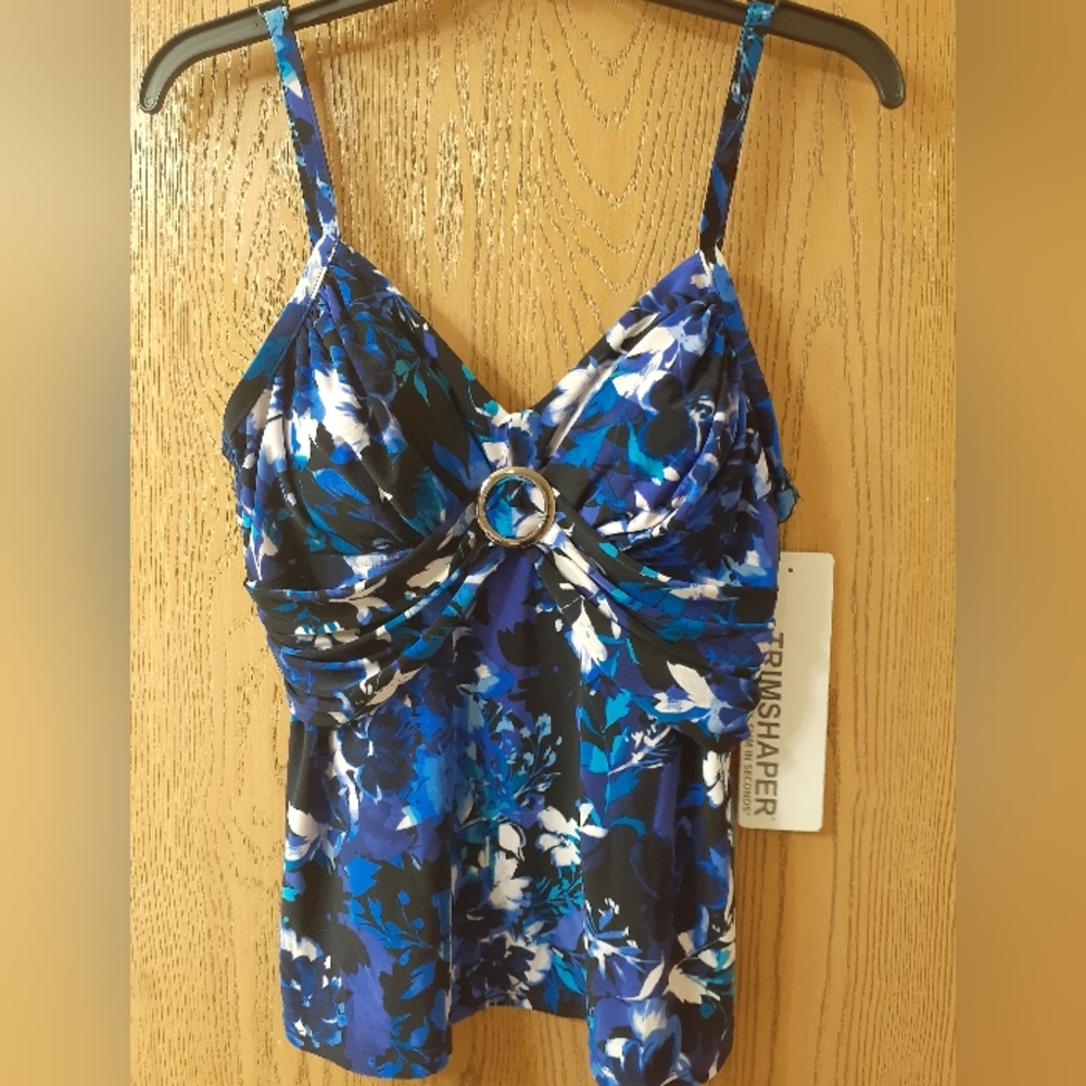 NWT Trimshaper tankini top size 12